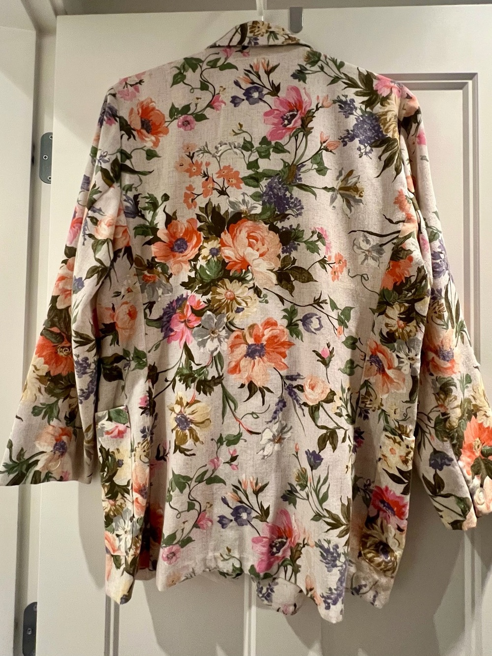 Vintage San Moire Floral Blazer in Cream with Pink, Orange and Green - Picture 2 of 2